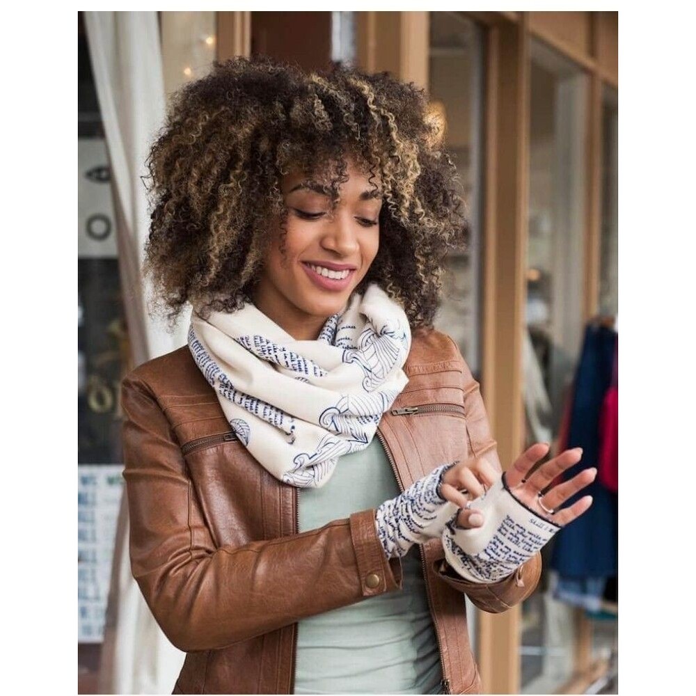 Storiarts Maya Angelou Still I Rise Book Infinity Scarf Cream Blue ART TO WEAR *